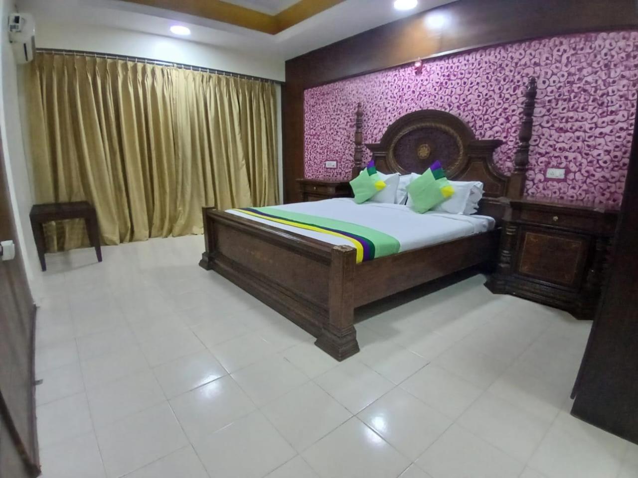 Blossoms Room The Plaza-Luxury Collection- Lakdikapul Hajdarabad Zewnętrze zdjęcie